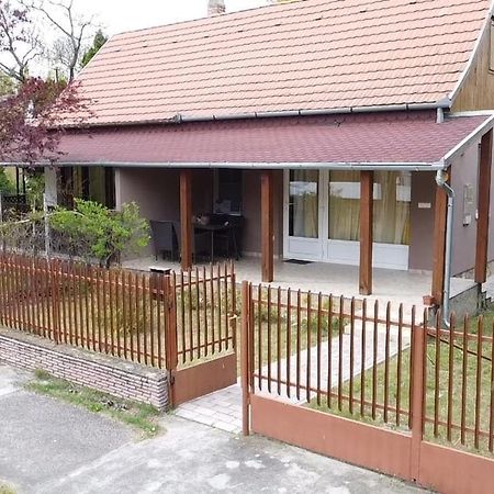 Vadszolo Apartman Балатонмаріафюрде Екстер'єр фото